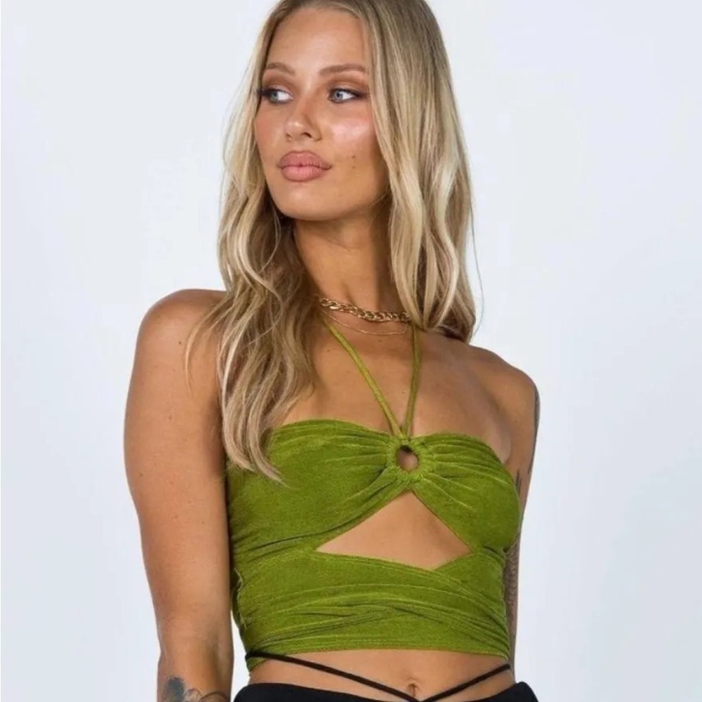 Princess Polly LORIELLA RING DETAIL CROP TOP - Picture 4 of 5